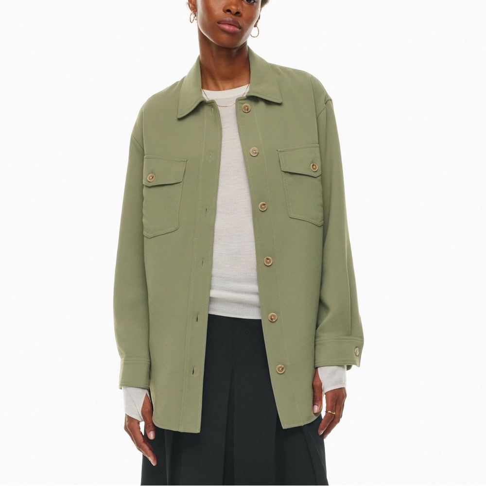 Aritzia Wilfred The Ganna™ Shirt Jacket. Bitter Sage Medium